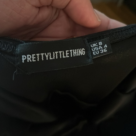 NWT pretty little thing black cup size 4 maxi gown heavy material - Picture 6 of 6